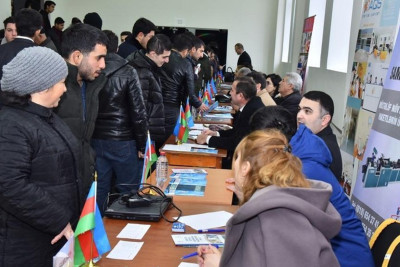 Bugün Qubada əmək yarmarkası keçirilib