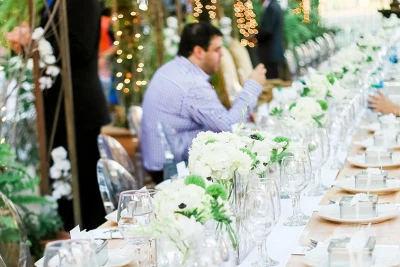 Sünnət toyunda qadının başına pivə bokalı vurdu - Həbs edildi