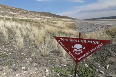 Kəlbəcərdə hərbçi minaya düşüb