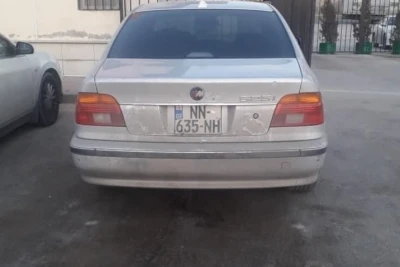 Ucarda məktəbin tavanı uçub