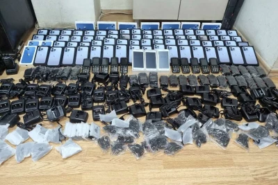 Gömrükdə mobil telefonlar və aksesuarları müsadirə edilib