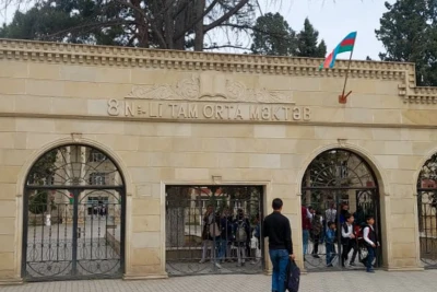 Gəncə: məktəbli qız sinif yoldaşına xəsarət yetirib