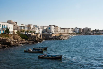 Tunis sahillərində içərisində Azərbaycan vətəndaşları olan gəmi batıb