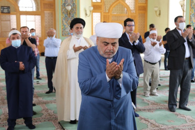Bayram namazının ənənəvi qaydada qılınmasına icazə verilib