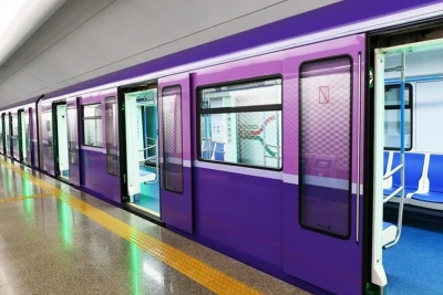 20 Yanvar metro stansiyasında qatar yoluna düşən qızlar məktəbli olublar