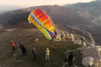Şuşada son 30 ildə ilk dəfə paraplanda uçuş həyata keçirilib VİDEO