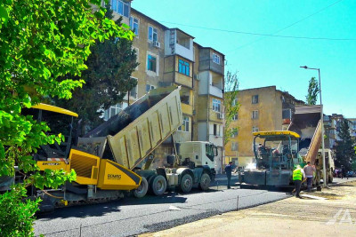 Paytaxtın Tofiq Abbasov küçəsi təmir edilir