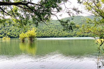 Qəbələnin incisi: Nohur gölü