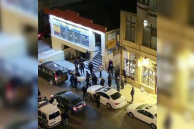 Bakıda daha bir yeniyetmə intiharı: 17 yaşlı qız özünü binadan atıb