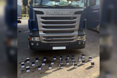 Gürcüstandan gələn yük maşınında külli miqdarda siqaret tapılıb