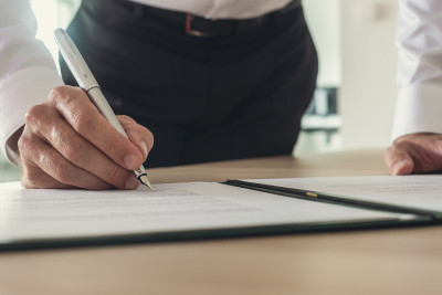 "Naxçıvan Bank"ın lisenziyası ləğv edilib, "E-Kredit" BOKT-yə lisenziya verilib