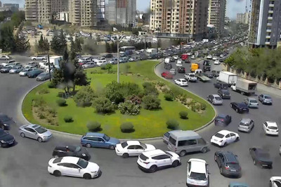 Ziya Bünyadov prospektində təmir işləri sıxlığa səbəb olub