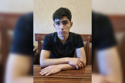 18 yaşlı dələduz: “kreditə pul verilir” adı ilə 100-dən artıq vətəndaşa ziyan vuran şəxs saxlanılıb - VİDEO