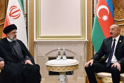 İlham Əliyev iranlı həmkarı Seyid İbrahim Rəisi ilə görüşüb