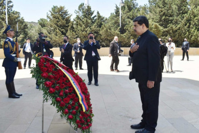 Venesuela prezidenti Şəhidlər xiyabanını ziyarət edib