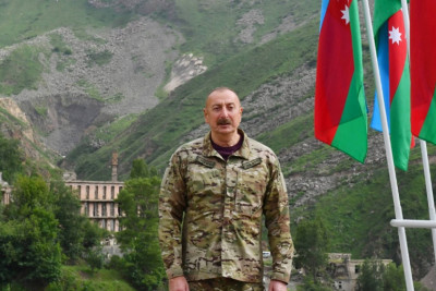 İlham Əliyev Göygöl, Kəlbəcər və Laçın rayonlarına səfər edib