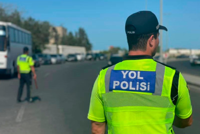 Axtarışda olan şəxslər yol polisi tərəfindən saxlanılaraq aşkar olunublar