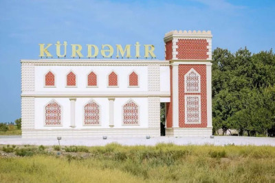 Kürdəmirdə yolu keçmək istəyən piyadanı avtomobil vurub