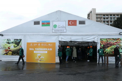 Bakıda təşkil olunan bal yarmarkasında Astara sakini döyülüb