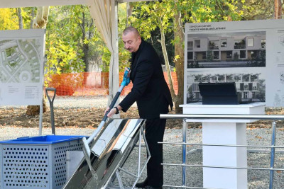 Prezident Zəngilanda ilk yaşayış binasının təməlini qoyub