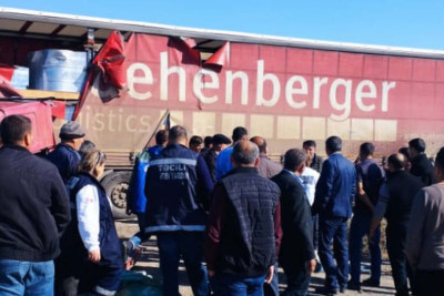 Hacıqabulda "KamAZ"la TIR toqquşub