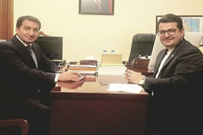 Hikmət Hacıyev İranın Azərbaycandakı səfiri ilə görüşüb