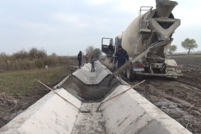 Şabranda Ağalıq kanalı beton üzlüyə alınır