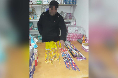 Pirotexniki vasitələr satan şəxs cəzalandırılıb