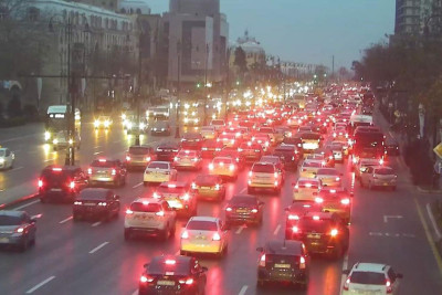Bakıda tıxac olan yollar - SİYAHI