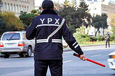 Yol polisi bayram günləri ilə əlaqədar sürücülərə müraciət edib