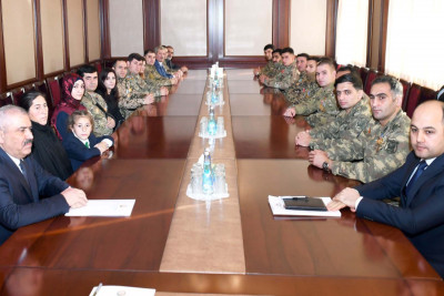 Naxçıvanda Prezidentin səlahiyyətli nümayəndəsi şəhid ailəsinə və veteranlara mənzillər təqdim edib