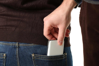 Bakıda mobil telefon oğrusu saxlanılıb