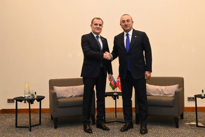 Ceyhun Bayramov Mövlud Çavuşoğlu ilə görüşüb