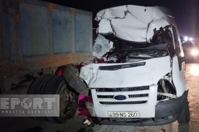 Kürdəmirdə “Ford” “KamAZ”a çarpılıb, bir nəfər ölüb