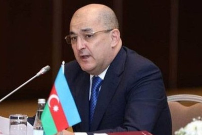 Baş Gömrük İdarəsinin rəisi vəzifəsindən azad edildi