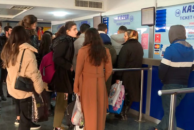 Yeni il ərəfəsində Bakı avtovağzalında növbələr yaranıb