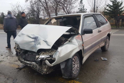 Ucarda yol qəzası: 4 nəfər xəstəxanaya çatdırılıb