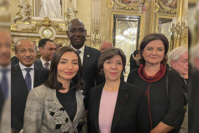 Leyla Abdullayeva Fransanın xarici işlər naziri ilə görüşüb