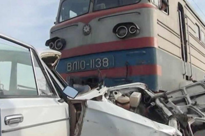 Bakıda qatar avtomobillə toqquşub, xəsarət alan var