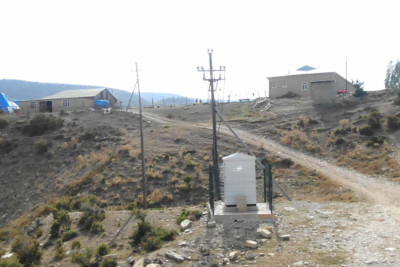 “Azərişıq” Şəmkirin iki kəndinin elektrik şəbəkəsini yenidən qurur