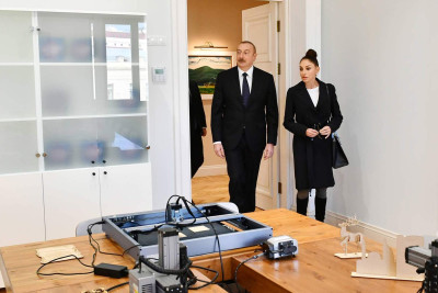 Prezident və birinci xanım Bakıda Uşaq-Gənclər İnkişaf Mərkəzində yaradılan şəraitlə tanış olublar