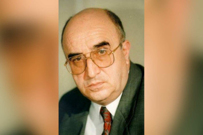 Namiq Nəsrullayev vəfat edib