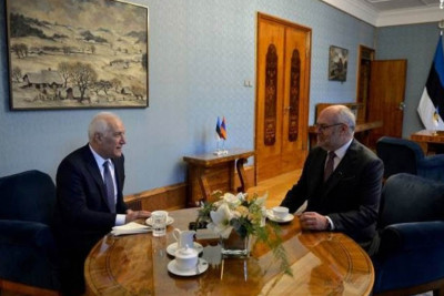 Estoniya Prezidenti Azərbaycan və Ermənistana çağırış edib