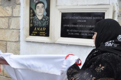 Biləsuvarda 6 şəhidin xatirə lövhəsinin açılışı olub