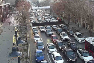 Bakıda yollarda sıxlıq var
