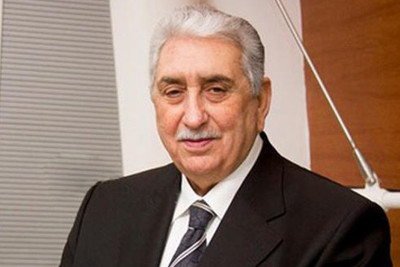 İlham Əliyev Arif Babayevi təltif edib