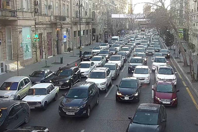 Paytaxtda tıxac olan yolların SİYAHISI