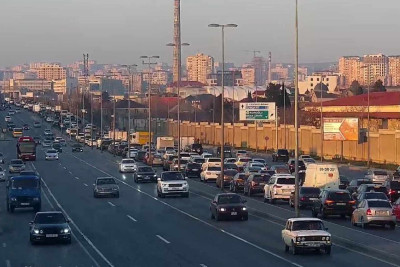 Bakıda tıxac olan yollar - SİYAHI