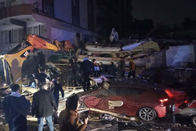 Türkiyədə zəlzələdə ölənlərin sayı 284 nəfərə çatıb