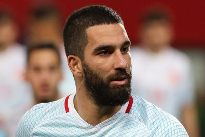 Arda Turanın adı vergi borcu olanların arasında hallanır